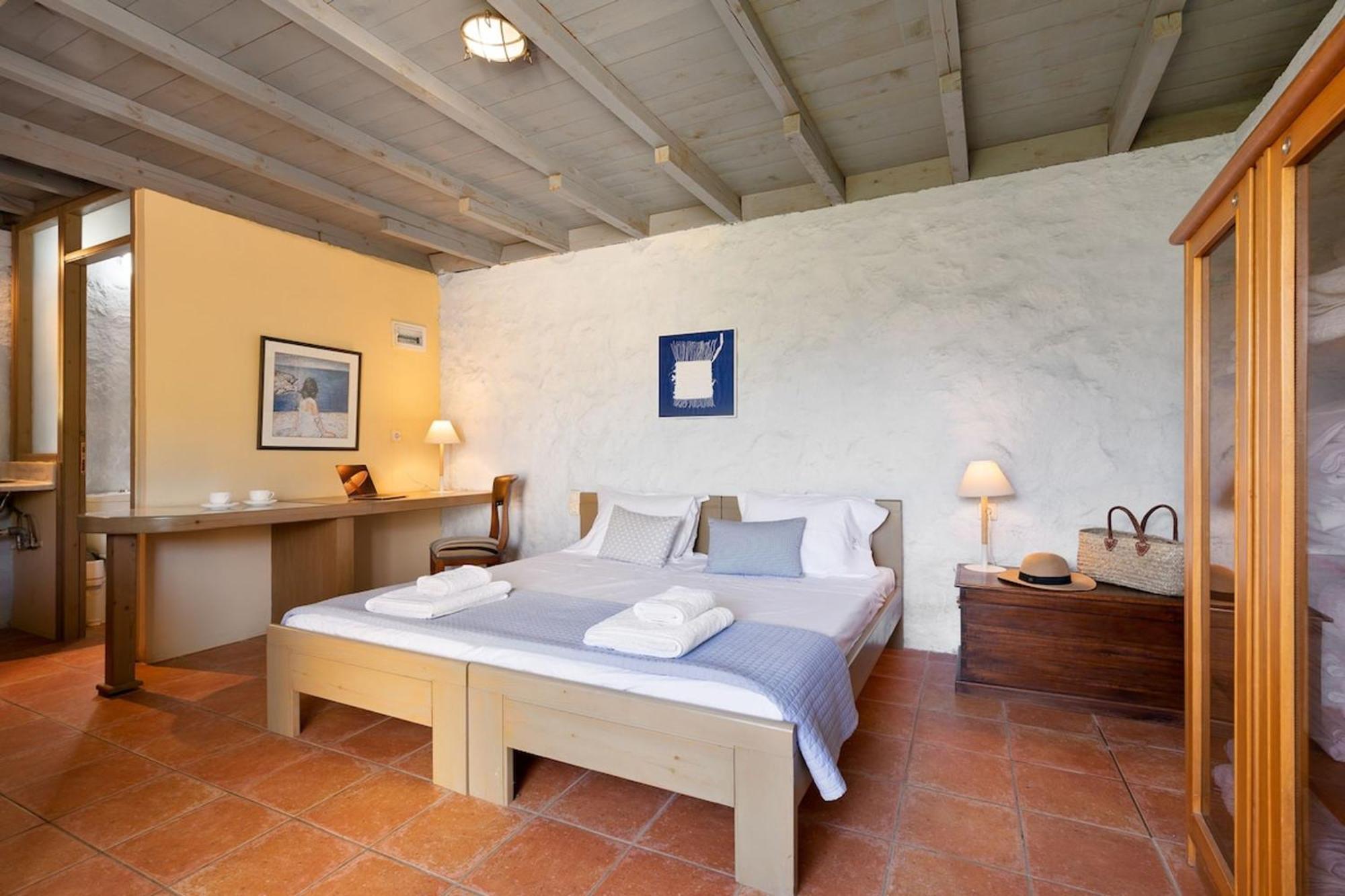 Villa Mediterranea, With Heated Pool Livadia  Exteriér fotografie